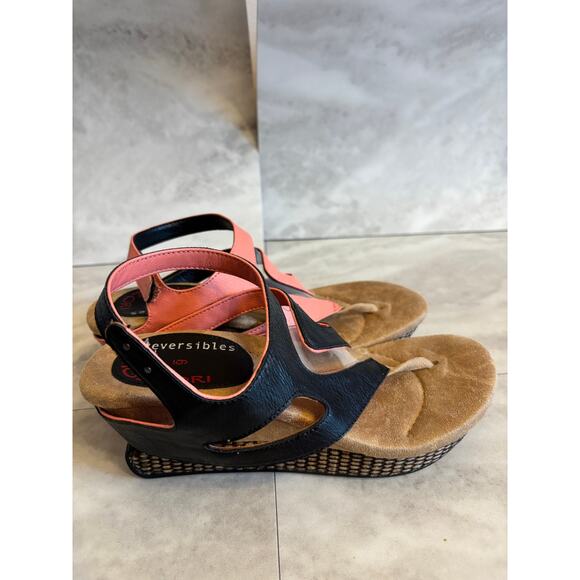 Modzori Zoey Women's Mid Wedge Reversible Sandal Coral Black Size 6 - Picture 1 of 6